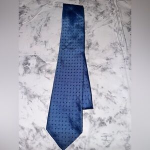Brooks Brothers 346 Mens Pure Silk Tie Blue Geometric Made In USA 55”x 3.5”